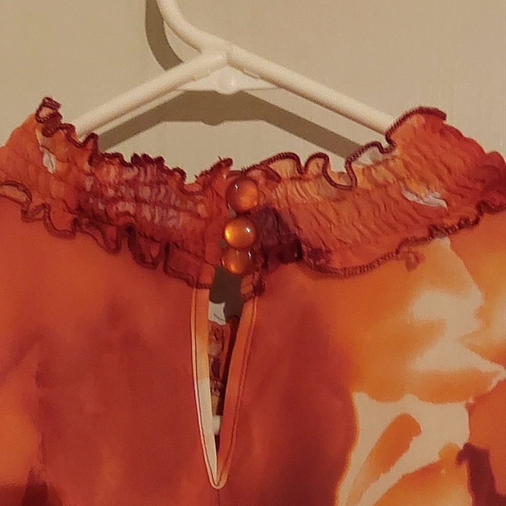 New Directions ruffled sleeveless blouse- burnt orange and white size large - Picture 7 of 9